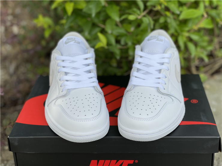 Air Jordan 1 Retro Low OG 'Neutral Grey' 2021