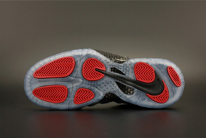 NIKE AIR FOAMPOSITE PRO TECH FLEECE dark grey mens