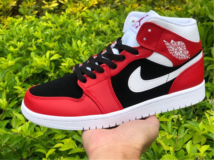 Air Jordan 1 Mid Black Red