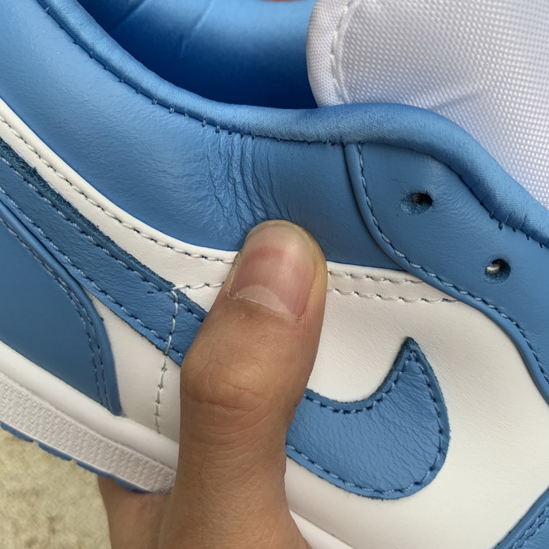 Air Jordan 1 Low shoes