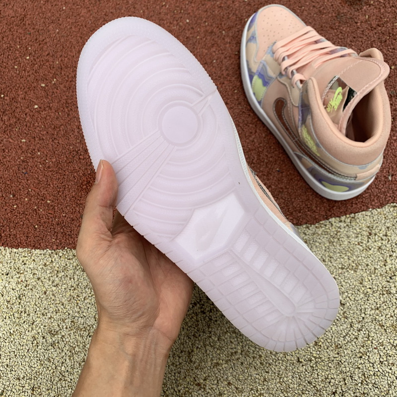 Jordan 1 Mid SE spective