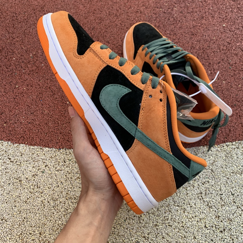 Nike Dunk Low SP “Ceramic”