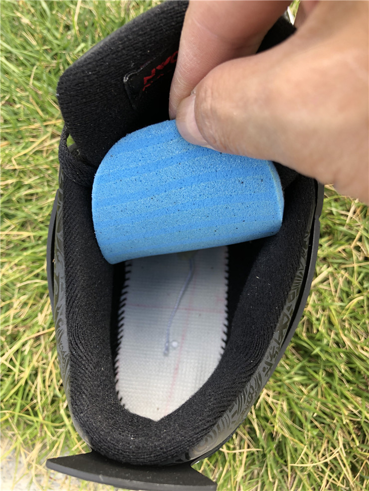 Air Jordan 4 ''Laser Graffiti''