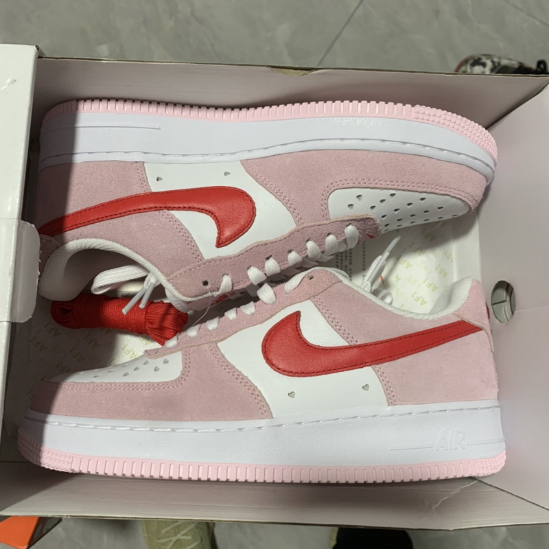 Nike Air Force 1 07 QS Valentine's Day Love Letter