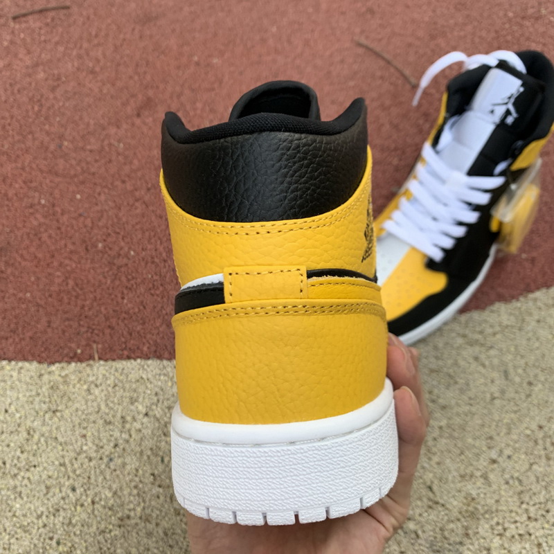 Jordan 1 Mid Shoes044
