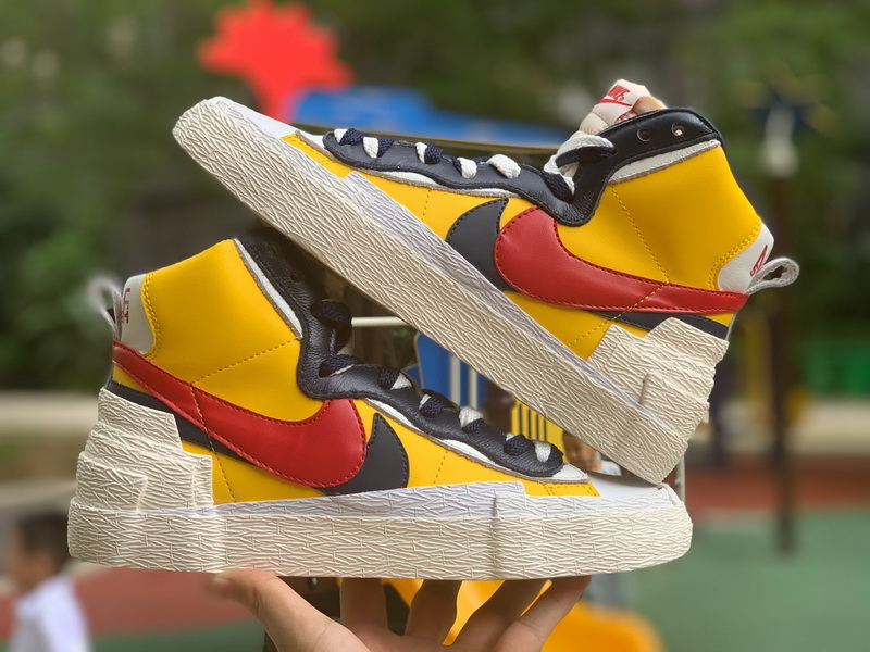 Nike Blazer Mid sacai Snow Beach