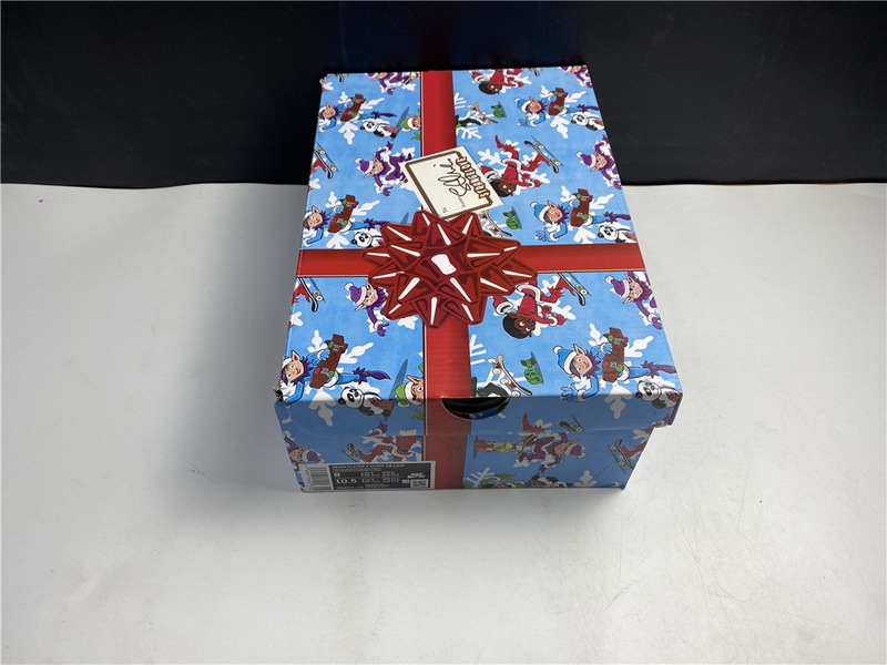 Sean Cliver x Nike SB Dunk Low