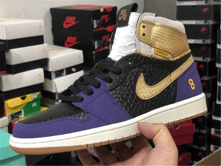 Air Jordan 1 “Lakers”