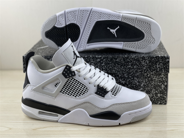 Air Jordan 4 “Military Black”