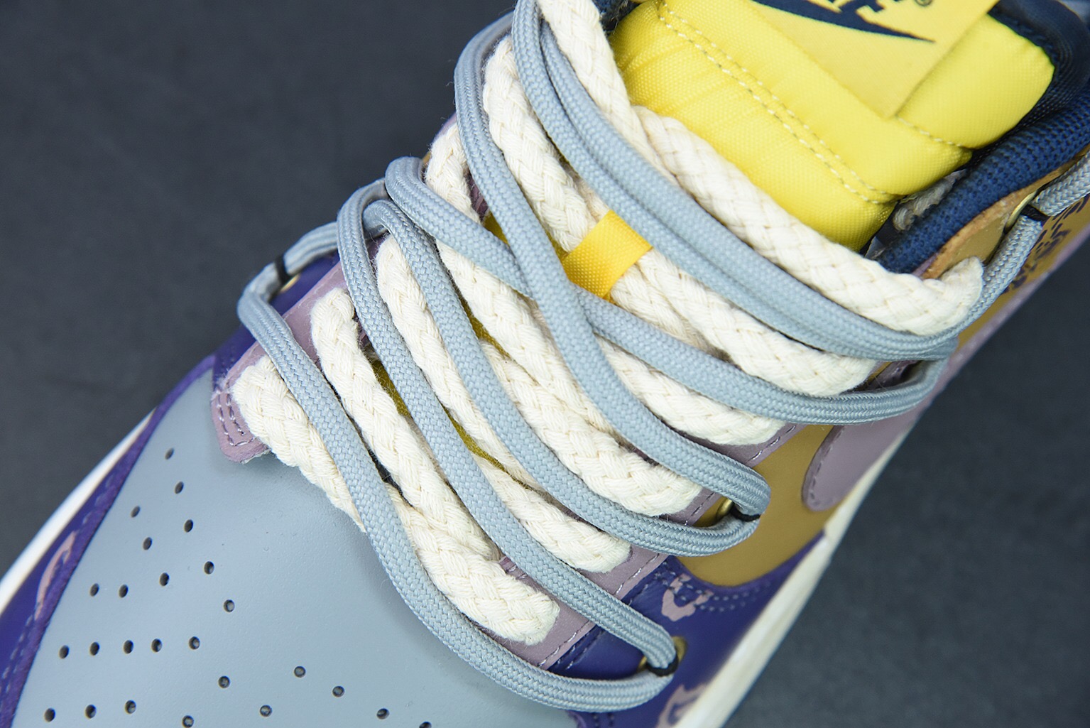 Nike Dunk Low Paisley