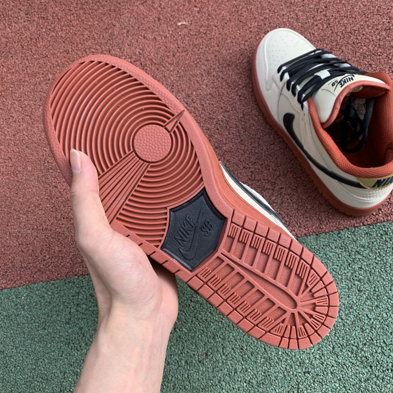 Nike SB Dunk Low Pro Hennessy