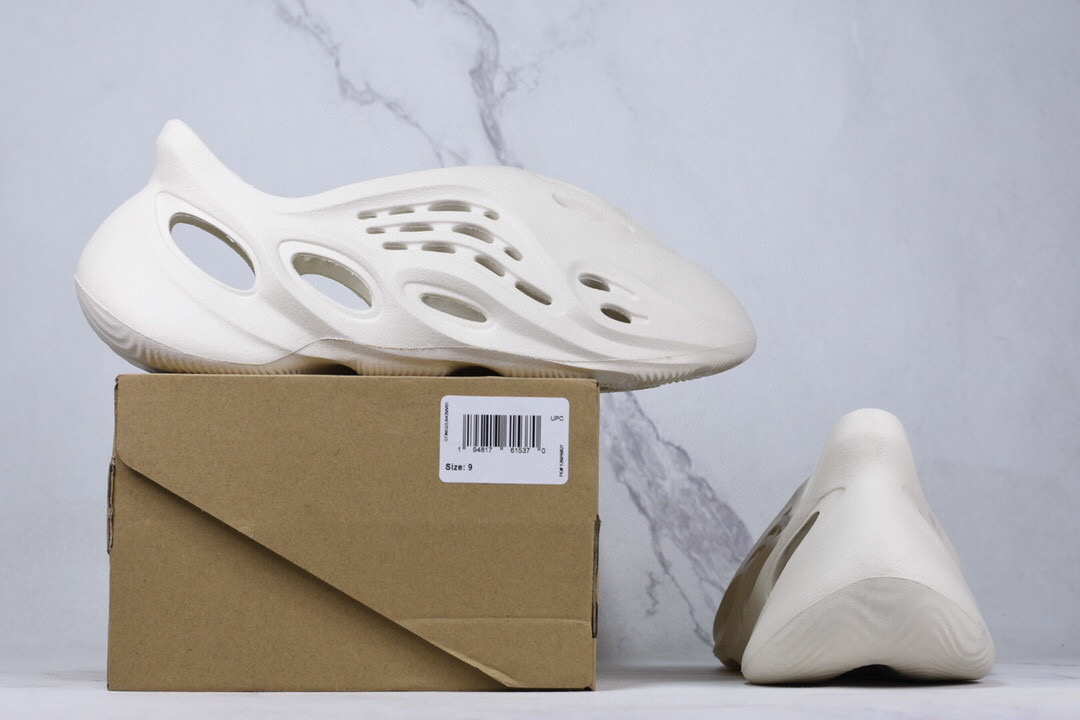 Adidas Yeezy Foam Runners Sand FY4567