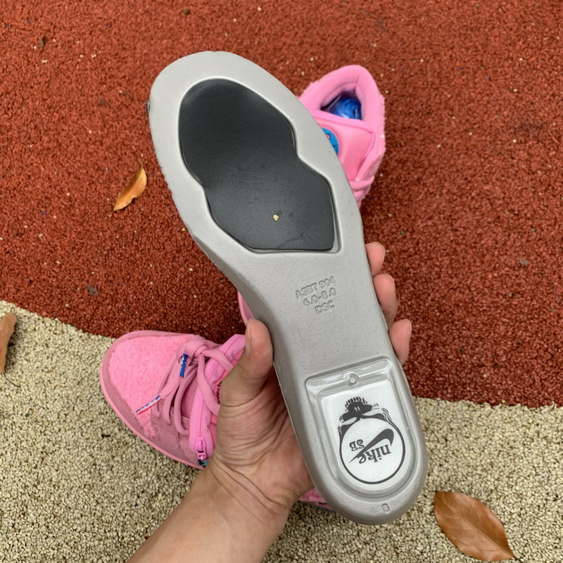 Grateful Dead x Nike SB Dunk Low “Pink Bear”