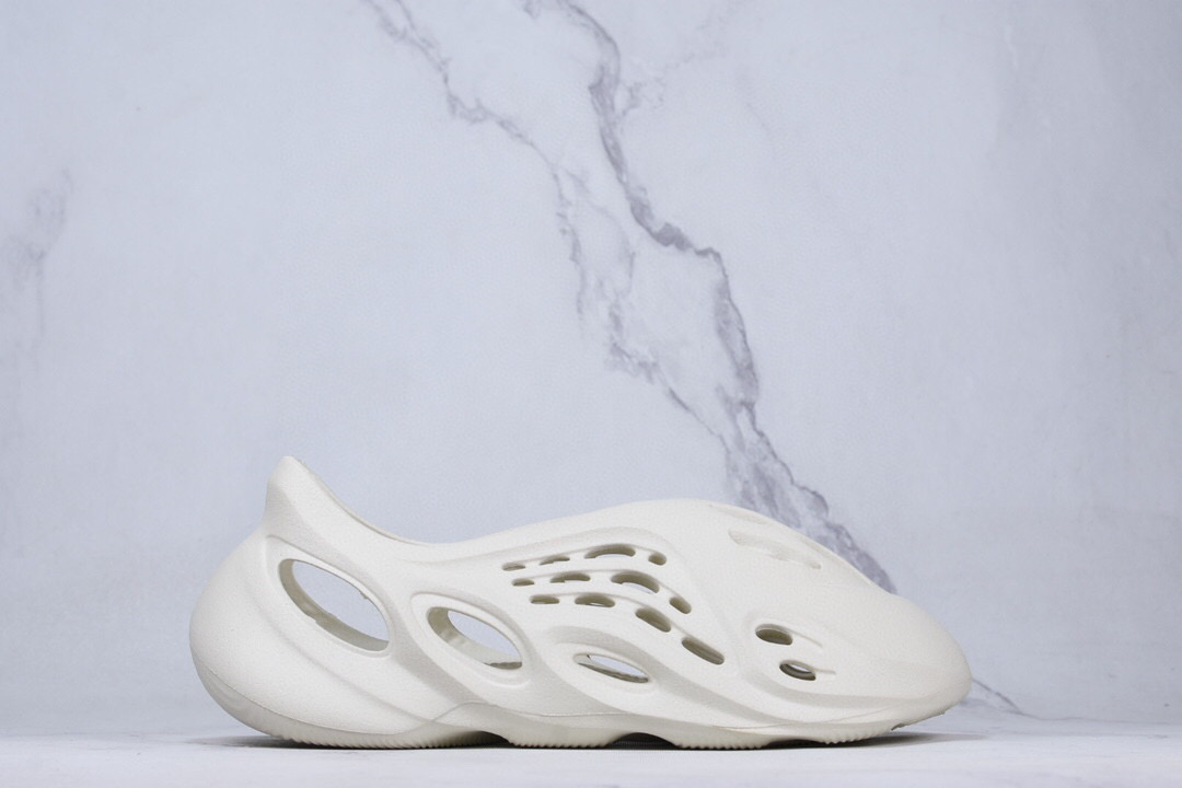 Adidas Yeezy Foam Runner Ararat G55486