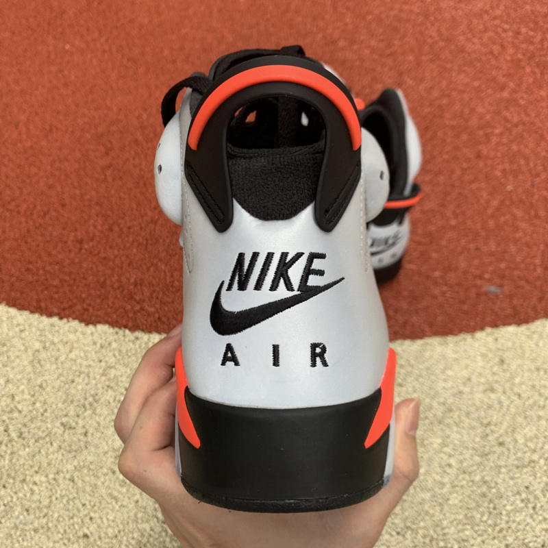 Air Jordan 6 “Reflective Bugs Bunny”