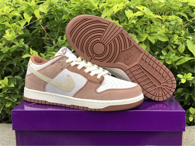 Nike Dunk Low Medium Curry