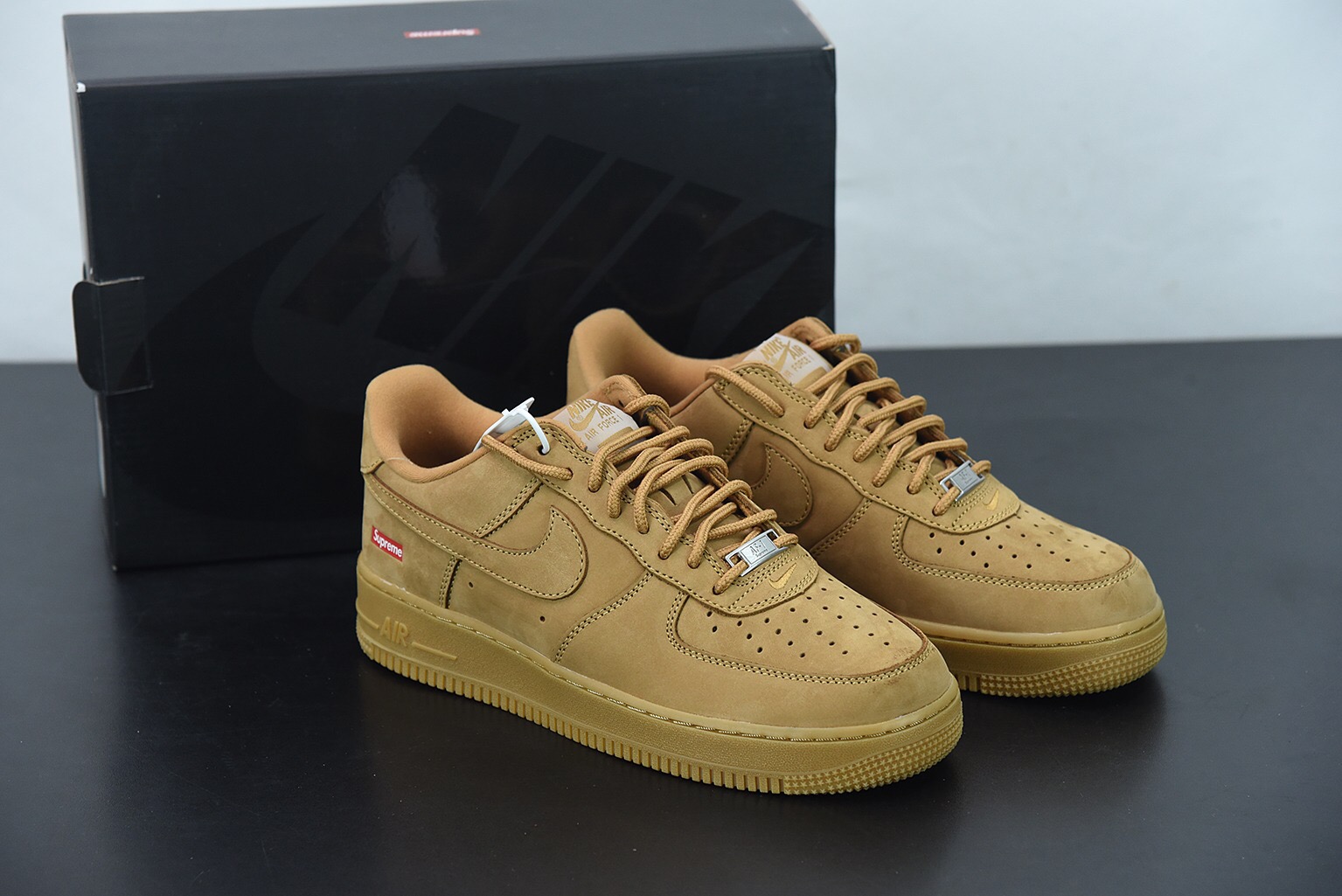 Nike Air Force 1 Low SP Supreme Wheat