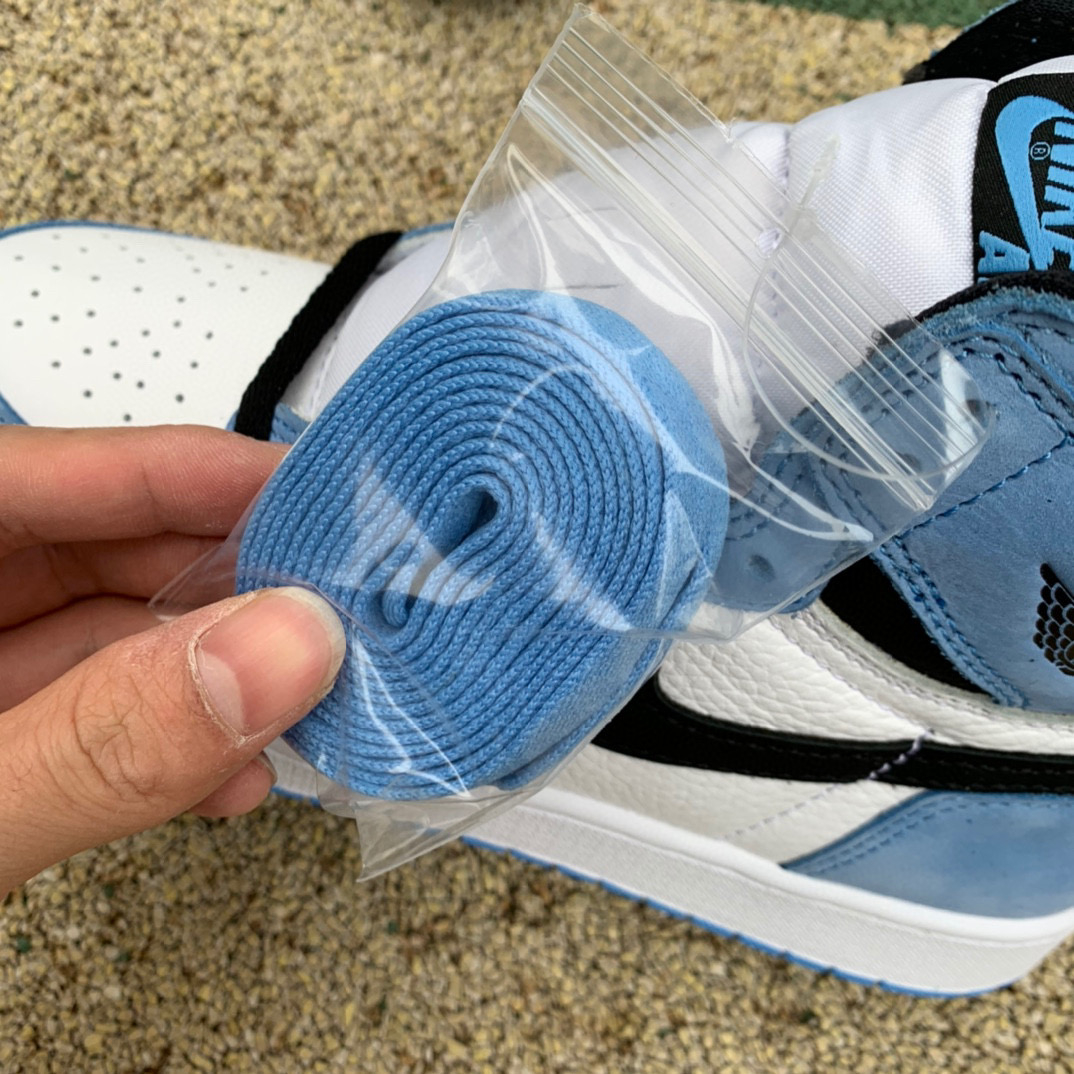 Air Jordan 1 High OG “University Blue”GS