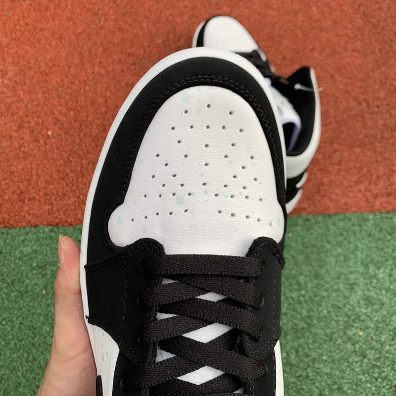 Jordan 1 Mid White Black Teal Tint