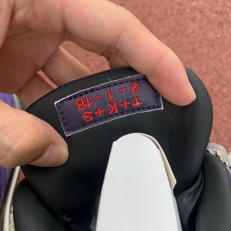 Travis Scott x Air Jordan 4 Purple