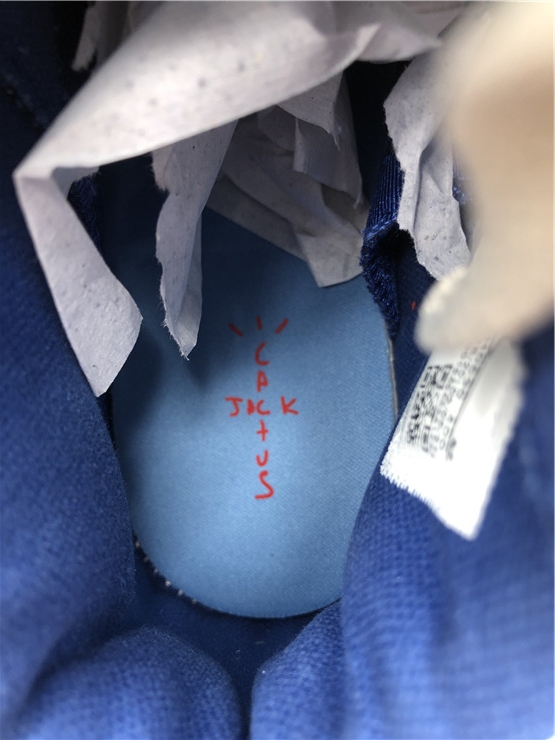 Air Jordan 6 North Carolina