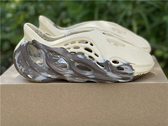 adidas Yeezy Foam RNNR MX Cream Clay