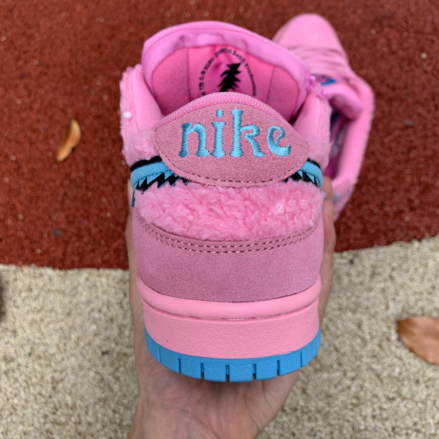Grateful Dead x Nike SB Dunk Low “Pink Bear”GS
