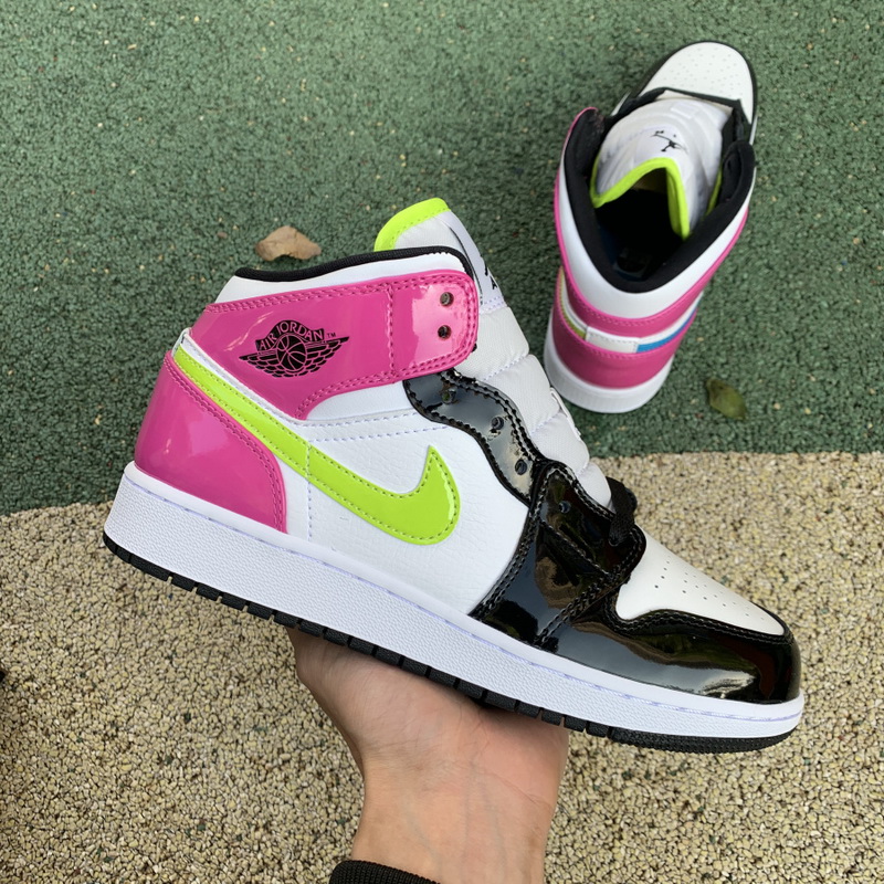 Jordan 1 Mid White Black Cyber Pink GS