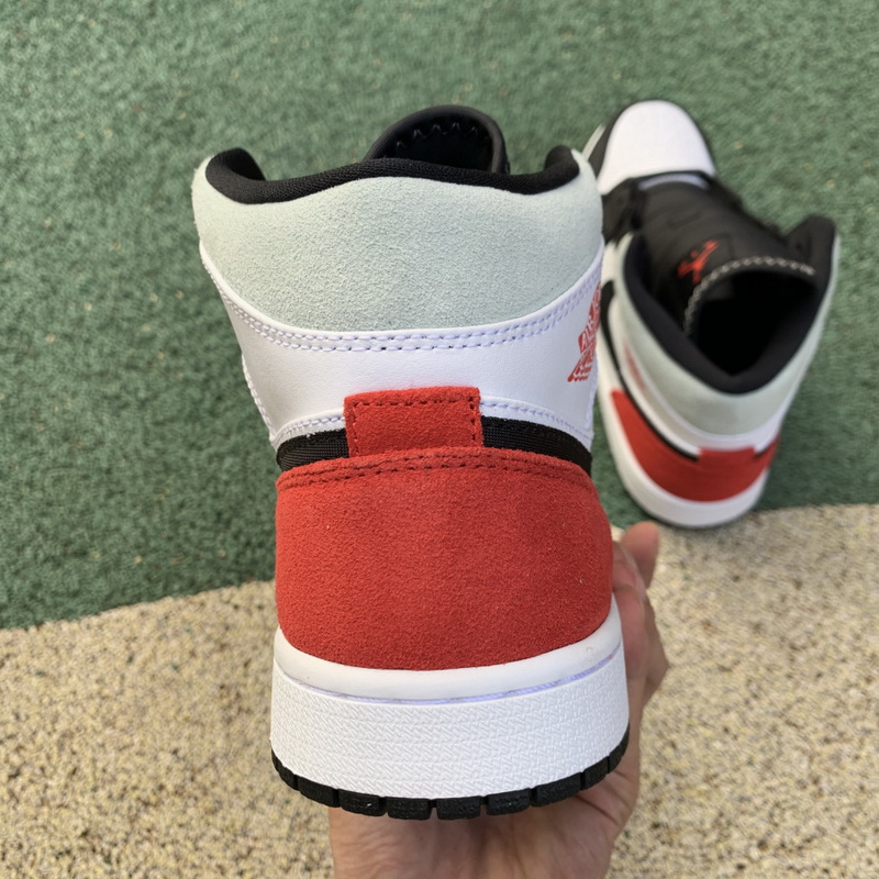 Jordan 1 Mid SE Union Black Toe