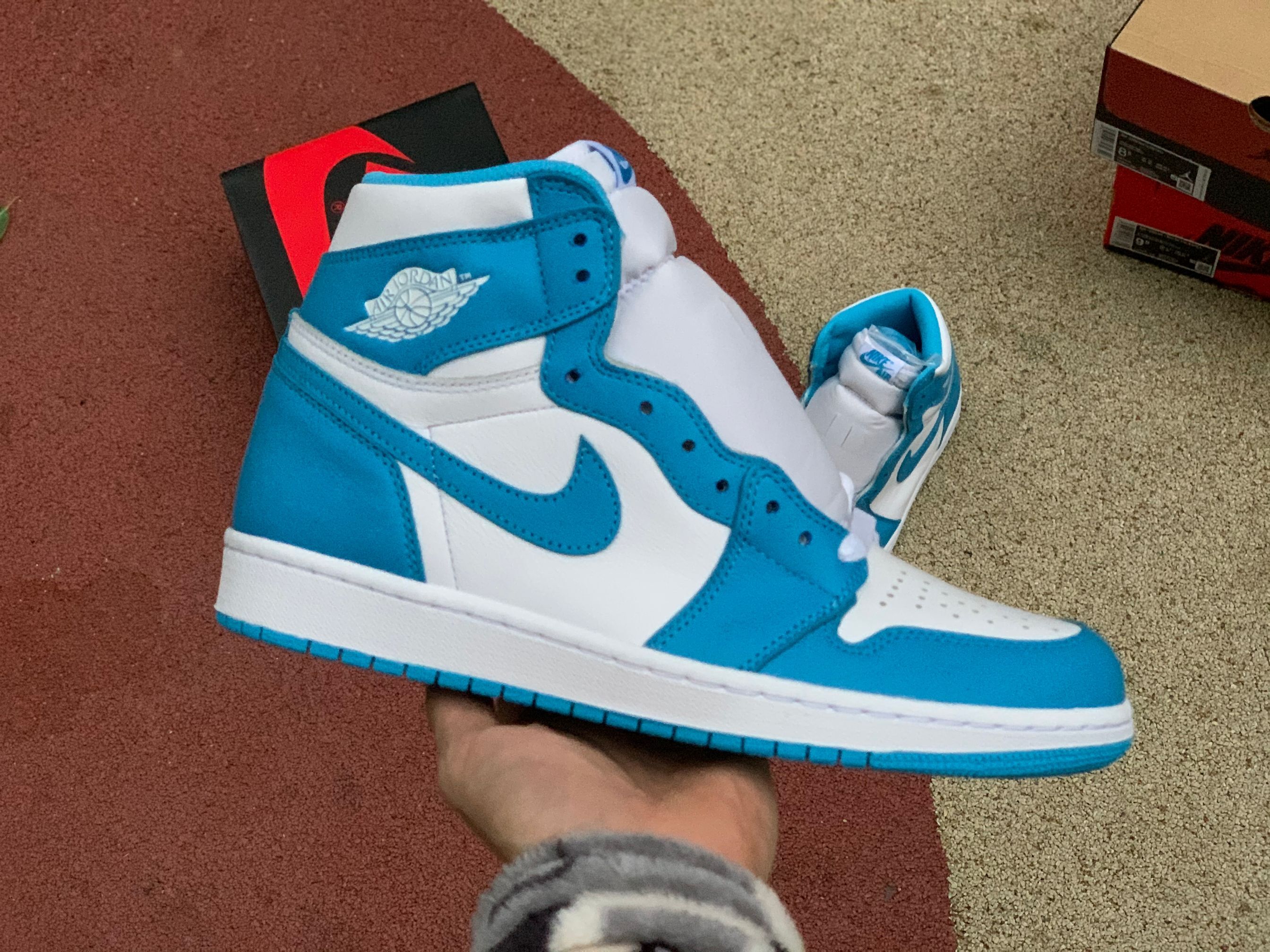 Air Jordan 1 Retro High OG “UNC”