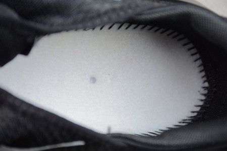 Nike Air Max 270 in black/white