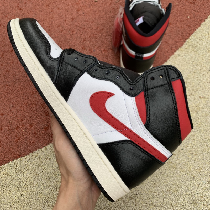Air Jordan 1 Retro High OG “Gym Red”