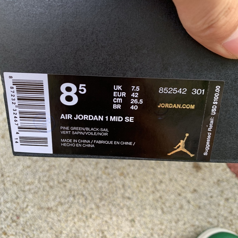 Jordan 1 Mid Pine Green