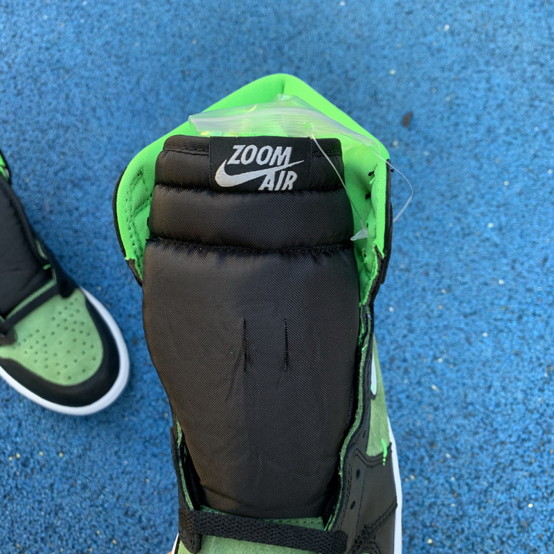 Air Jordan 1 High Zoom R2T “Racer Blue”