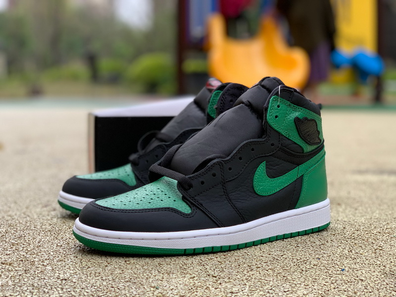 Air Jordan 1 Retro High OG “Pine Green”