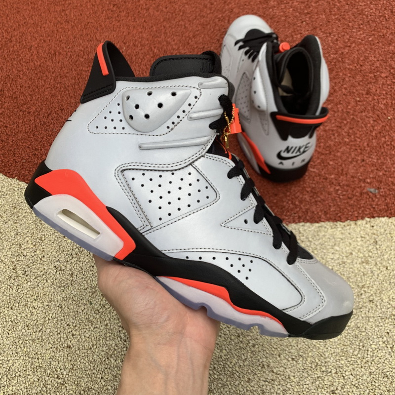 Air Jordan 6 “Reflective Bugs Bunny”