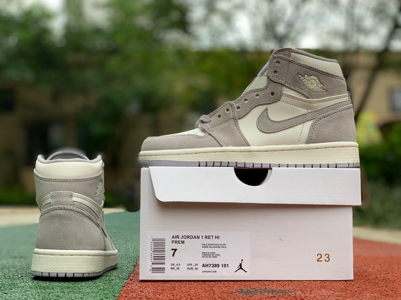 Jordan 1 Mid Shoes011