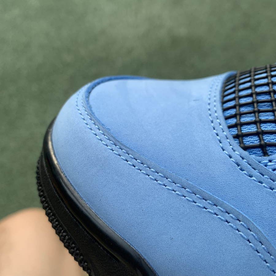 Travis Scott x Air Jordan 4