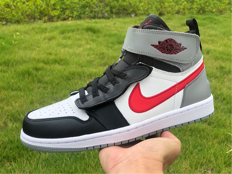 Air Jordan 1 “FlyEase”