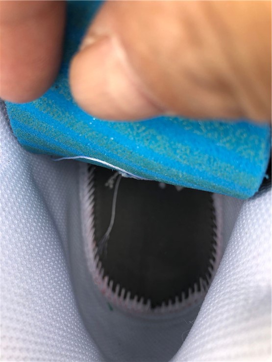 Air Jordan 1 Mid Black Red