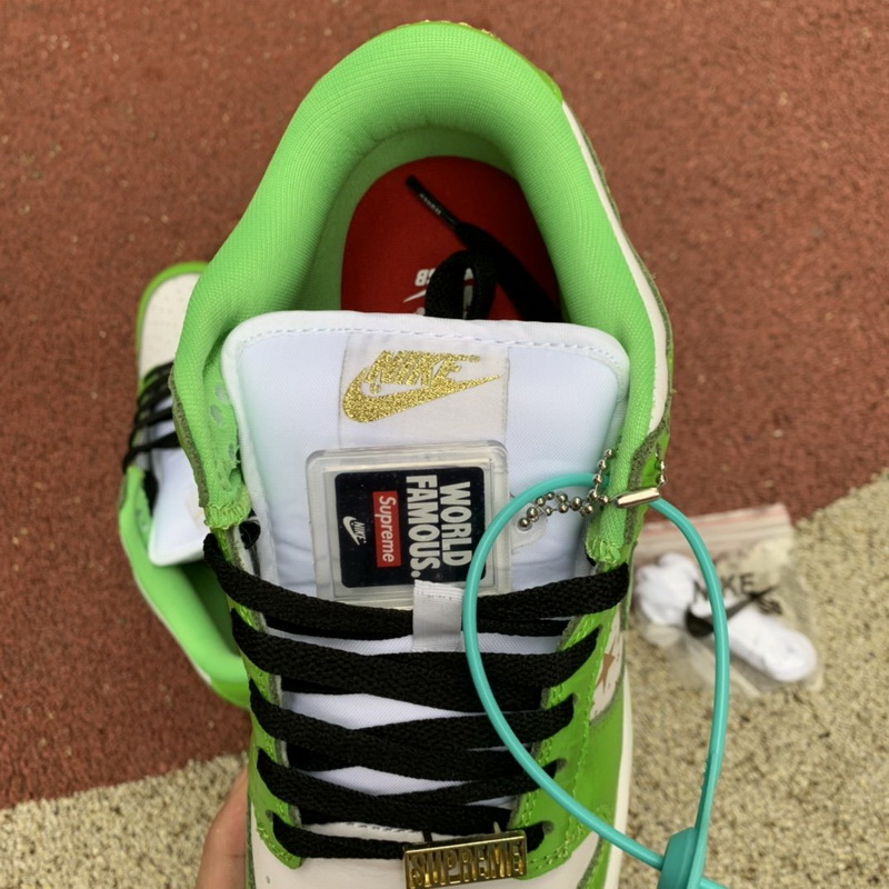 Supreme x Nike SB Dunk Low “Mean Green”