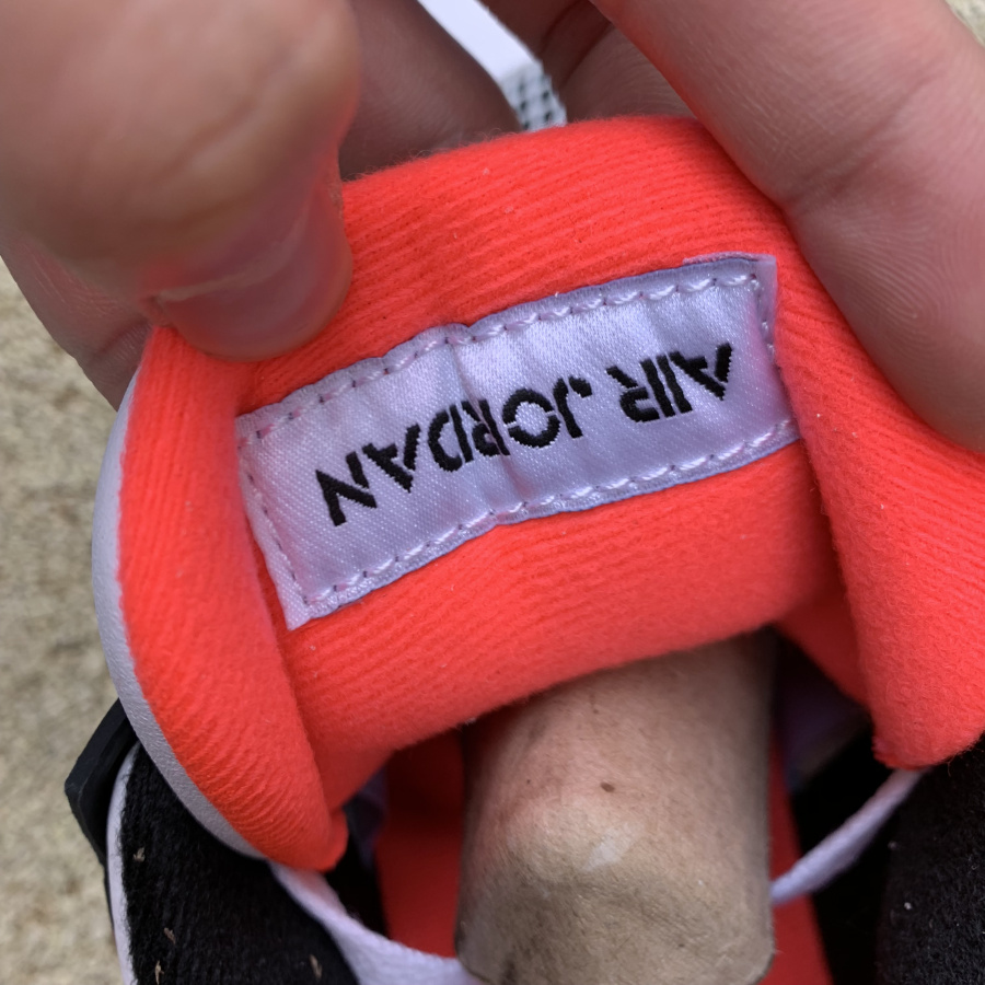 Air Jordan 4 “Pale Citron”