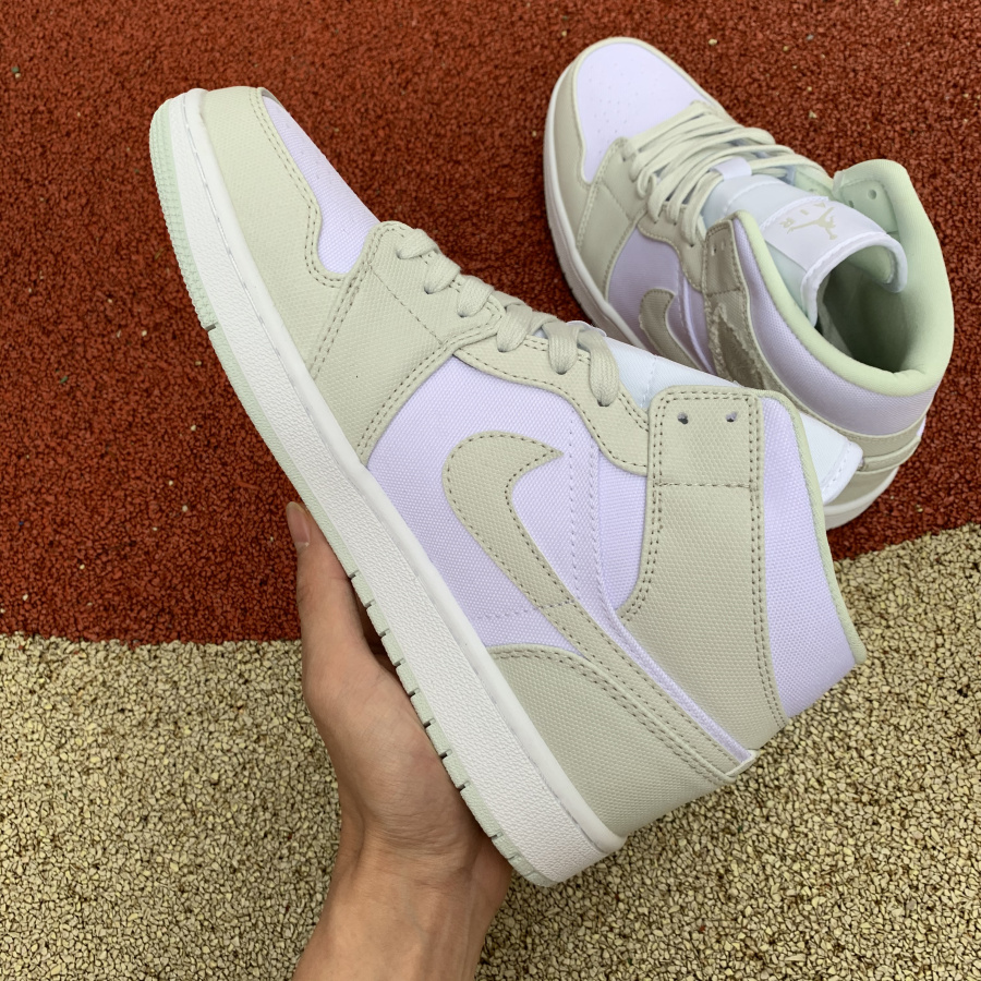 Air Jordan 1 Mid Spruce White