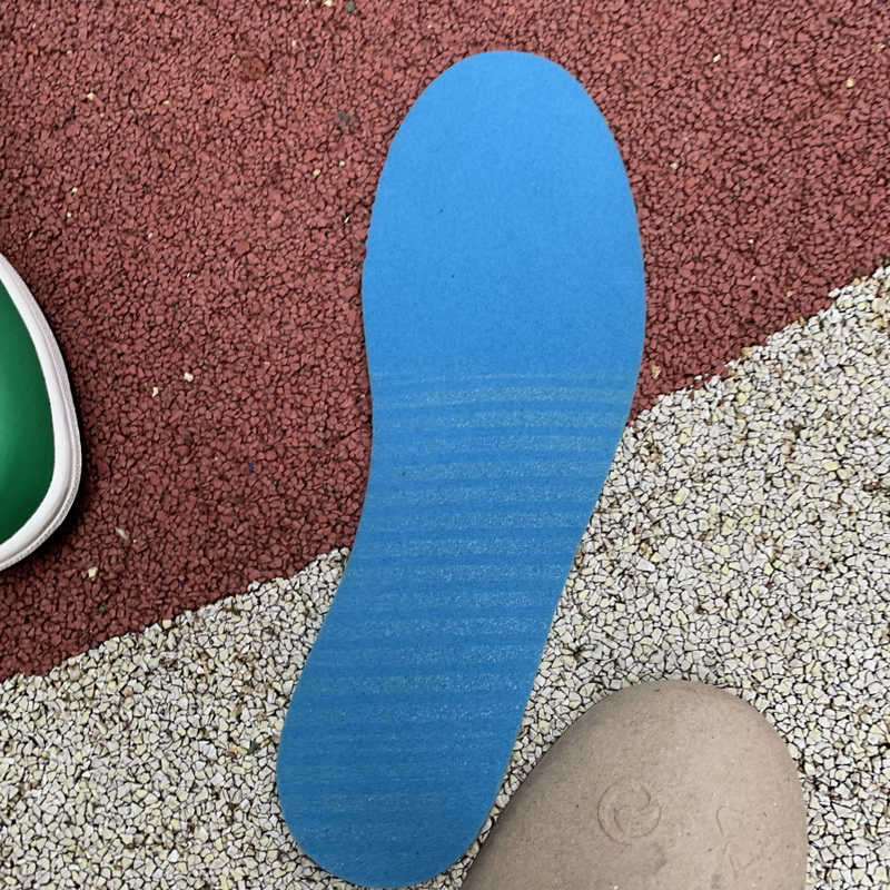 Air Jordan 1 High OG WMNS “Lucky Green”