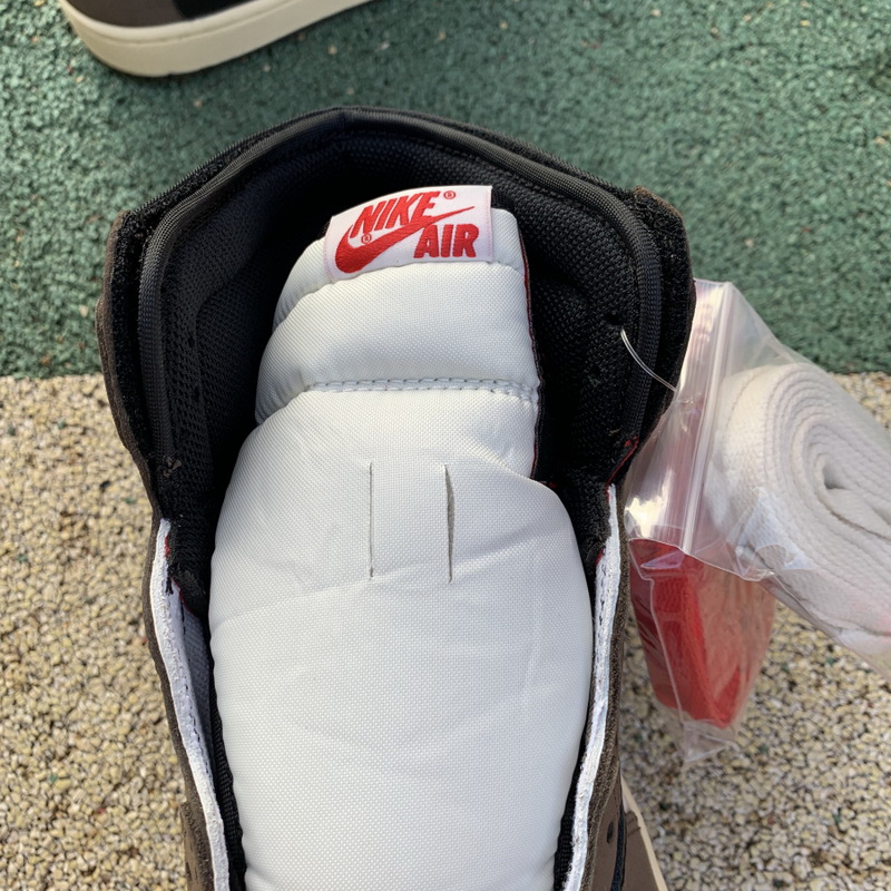 Travis Scott x Air Jordan 1 High OG TS SP