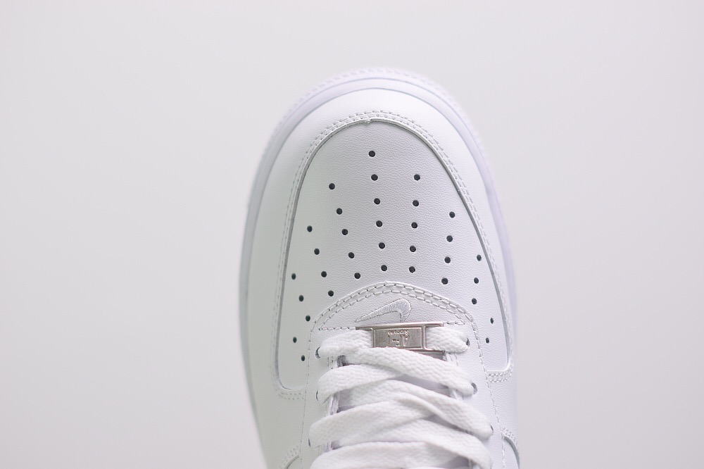 Nike Air Force 1 Low Supreme White