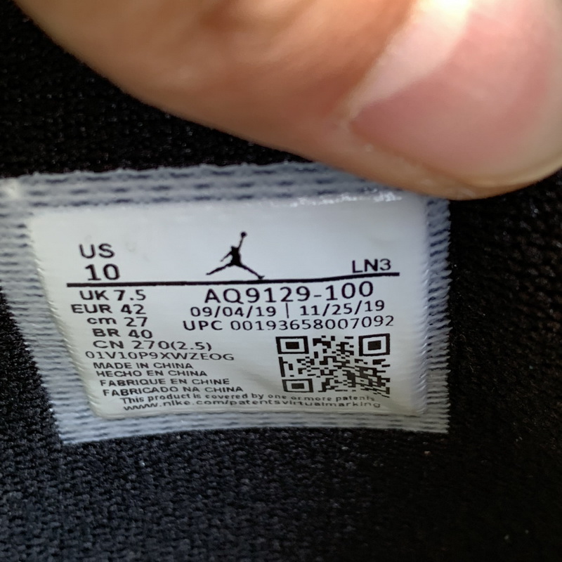 Air Jordan 4 WMNS “Rasta”