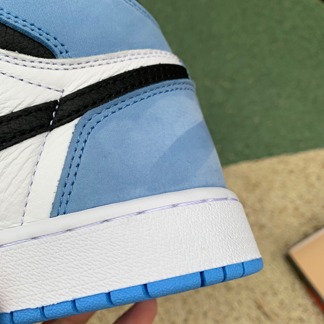 Air Jordan 1 High OG “University Blue”GS