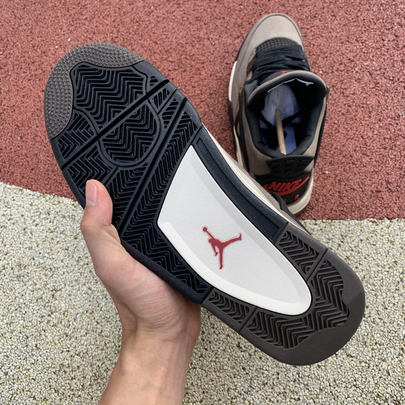 Travis Scott x Air Jordan 4 Grey