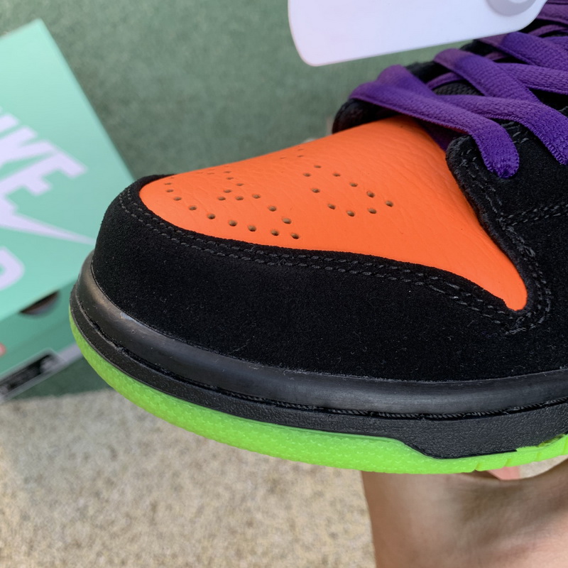 Nike SB Dunk Low “Night of Mischief”